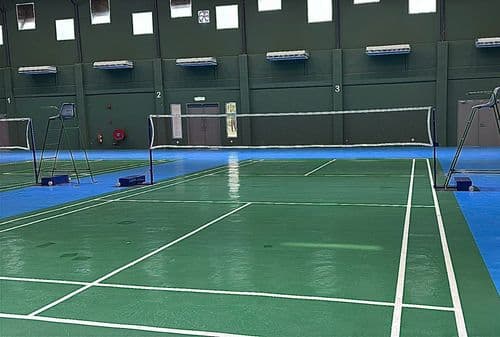 Gelanggang Badminton 3